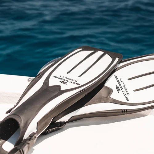 Aleta-Marlin-Blanca
