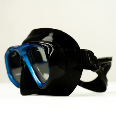 Mask Juno Black Blue white background (2)